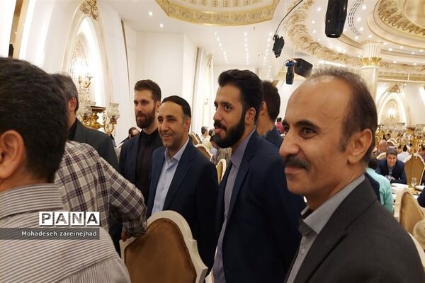 جلسه هم‌اندیشی مدیران مدارس شهرستان قرچک