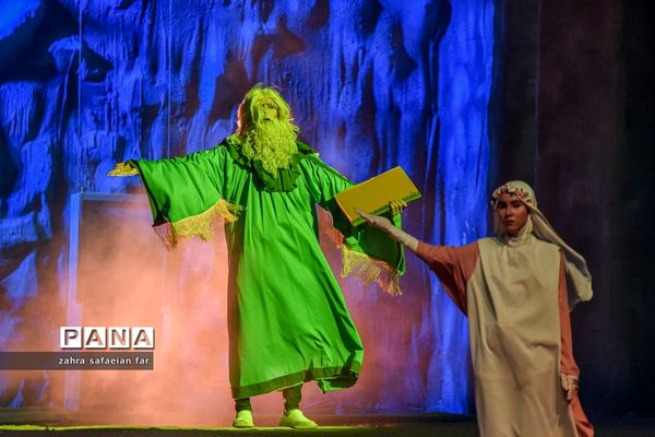 اجرای نمایش میدانی محشر در شیراز