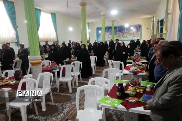 برگزاری جلسه هم‌اندیشی وتوانمند‌سازی مدیران کاشمر