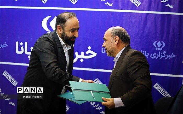 امضای تفاهم‌نامه همکاری سازمان دانش‌آموزی و کمیته امداد با موضوع «شور عاطفه‌ها»