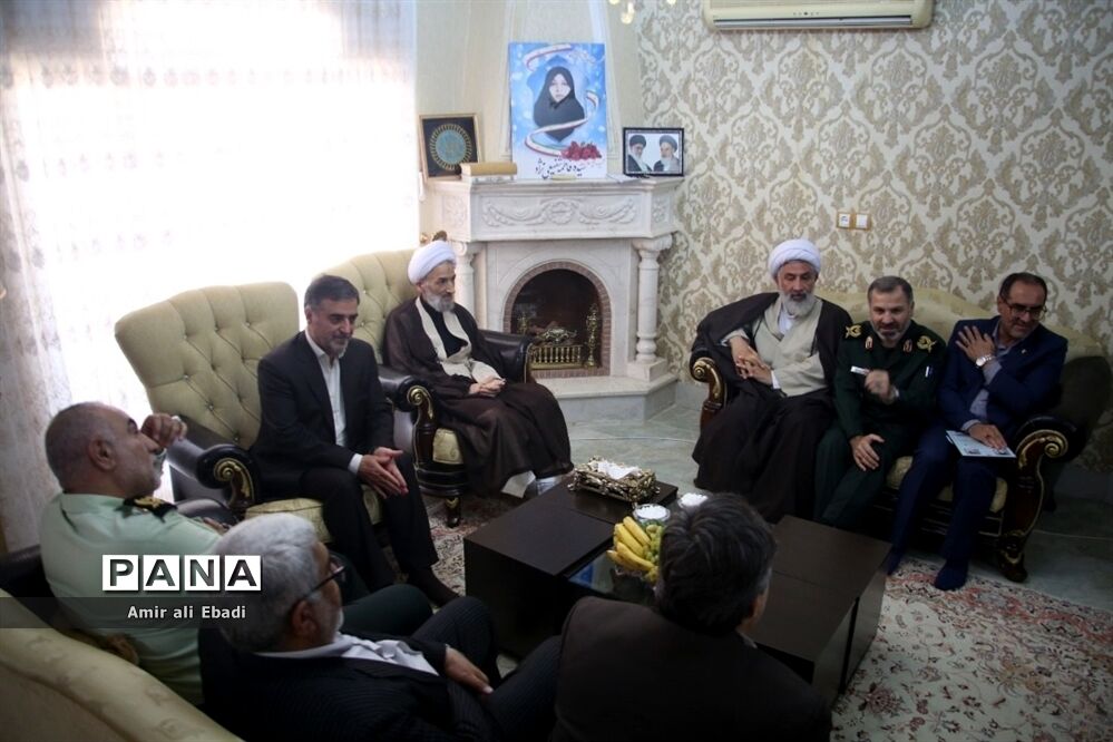 دیدار آیت‌الله محمدباقر محمدی لائینی نماینده ولی فقیه در استان مازندران با خانواده‌های معظم شهدا