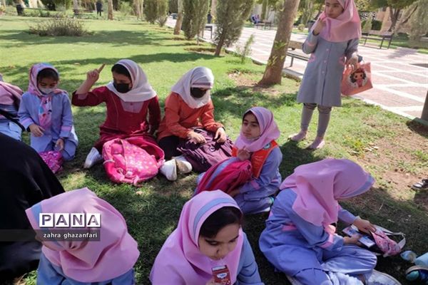 اردوی یکروزه دانش‌آموزان دختر ناحیه 2 شیراز