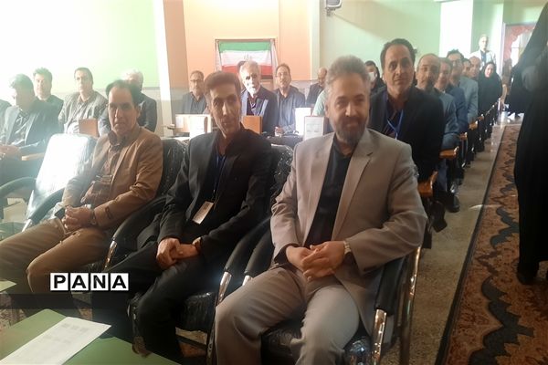 همایش مدیران مدارس مقطع ابتدایی  ناحیه ۷ مشهد