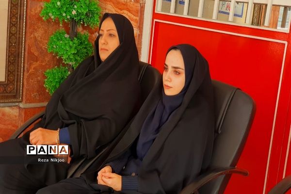 مراسم نمادین جشن غنچه‌ها در شهرستان بهارستان