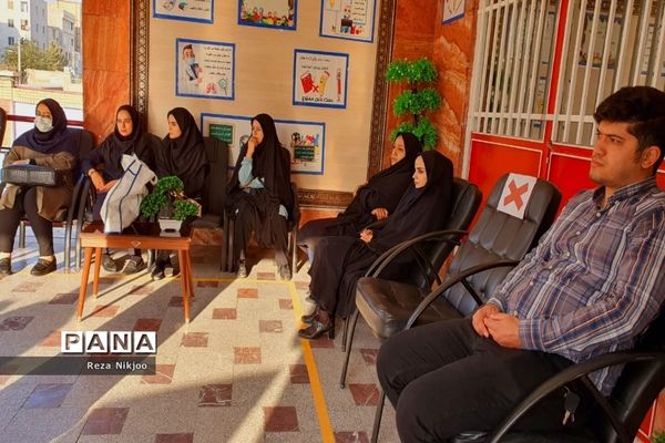 مراسم نمادین جشن غنچه‌ها در شهرستان بهارستان