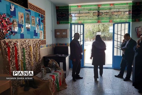 بازدید بازرسان وزارت آموزش و‌پرورش از مدارس رودهن