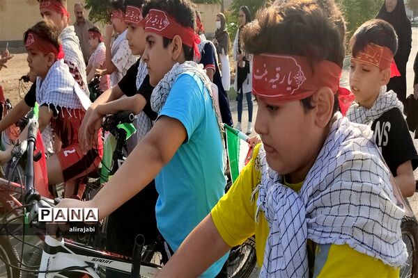 همایش دوچرخه‌سواری دانش‌آموزی به‌مناسبت هفته دفاع مقدس در منطقه کهریزک