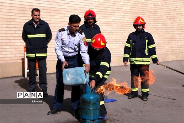 بیست و چهارمین مانور زلزله و ایمنی مدارس در شهرضا