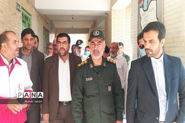 بیست و چهارمین مانور سراسری زلزله و ایمنی مدارس در شهرستان تنگستان اهرم