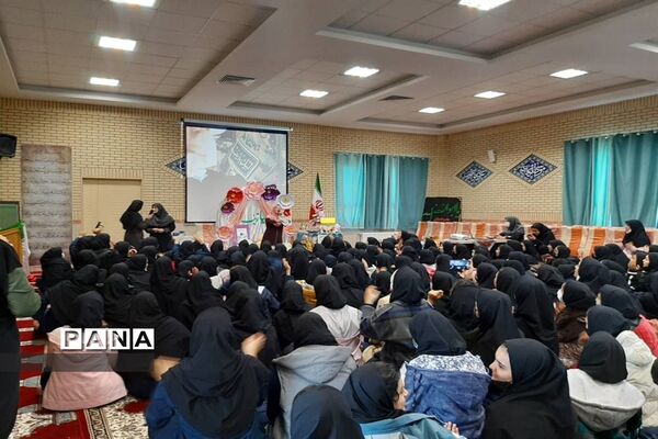 برگزاری جشن میلاد حضرت زینب(س) در ورامین
