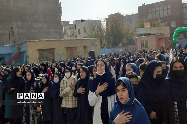 جشنواره غذای سالم در دبیرستان دخترانه موسی بن جعفر(ع)