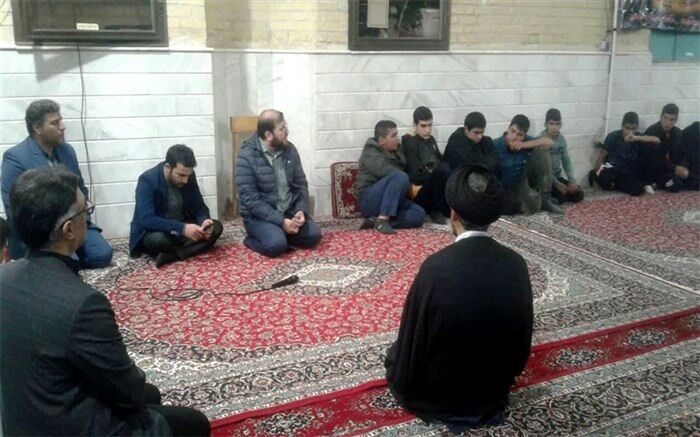 اجرای طرح پیوند مسجد، مدرسه و منزل در روستای ونارچ قم