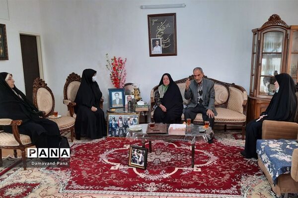 دیدار دانش‌آموزان سربندان دماوند با خانواده معظم شهید «مهدی آقامحمدی»
