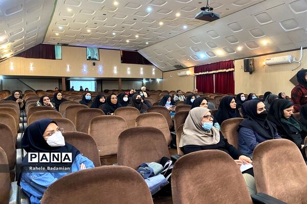 جلسه توجیهی دومین جشنواره ملی تئاتر درسی در کانون سمیه شهرری