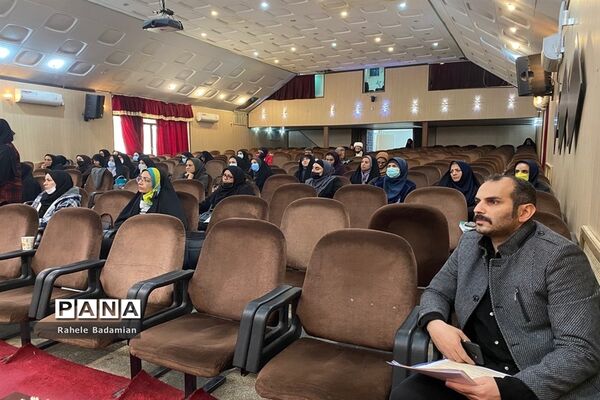 جلسه توجیهی دومین جشنواره ملی تئاتر درسی در کانون سمیه شهرری