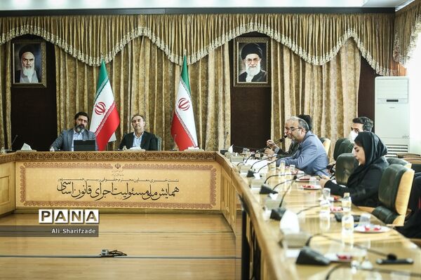 نشست خبری معاون حقوقی رئیس‌جمهوری