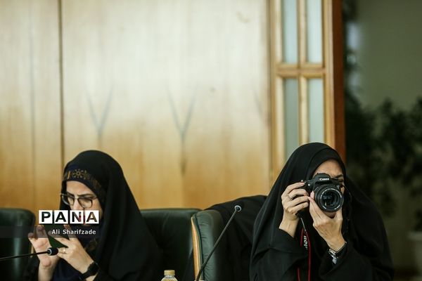 نشست خبری معاون حقوقی رئیس‌جمهوری