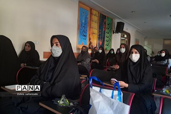 حضور و بازدید سرگروهان کیفیت‌بخشی فعالیت‌های پرورشی قطب۲، در رودهن