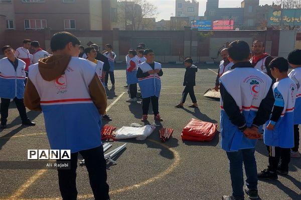 آمادگی آموزشگاه انصارالمهدی شهرستان قرچک برای برگزاری بیست و چهارمین مانور سراسری زلزله و ایمنی