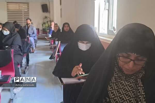 برگزاری کارگاه تجارب برتر تربیتی در حوزه کیفیت‌بخشی فعالیت‌های پرورشی در رودهن