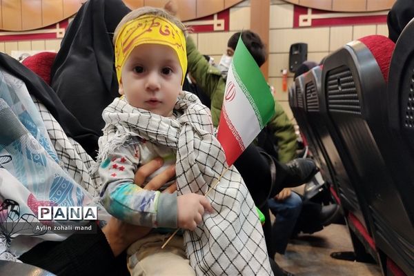 برگزاری گردهمایی بزرگ بسیجیان رباط کریم