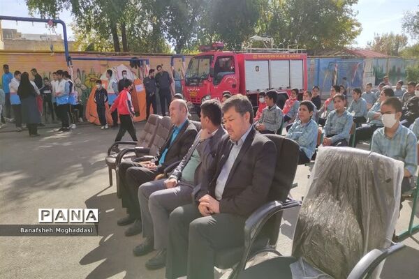 بیست‌و‌چهارمین مانور سراسری زلزله و ایمنی در مدارس  ناحیه 4 شیراز