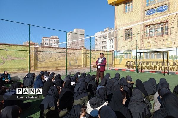 بیست‌وچهارمین مانور سراسری زلزله و ایمنی در آموزش و پرورش رودهن