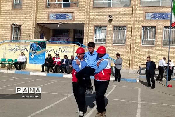 برگزاری مانور زلزله در مدارس آموزش و پرورش ملارد