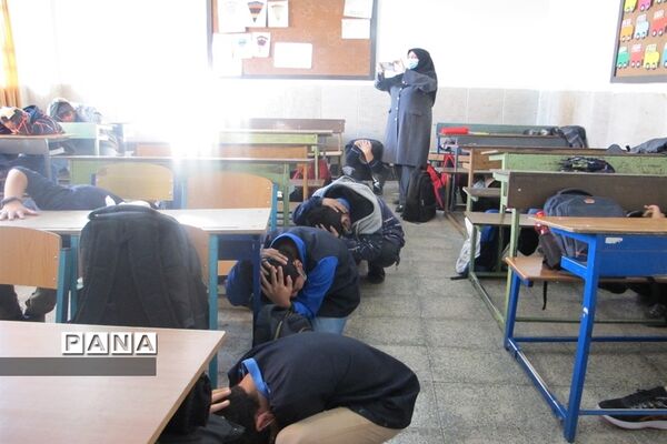 بیست و چهارمین مانور سراسری زلزله و ایمنی در مدارس شهرستان پردیس