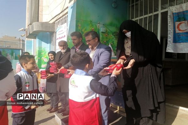 بیست و چهارمین دوره مانور زلزله و ایمنی در مدارس منطقه ۲ شهر تهران