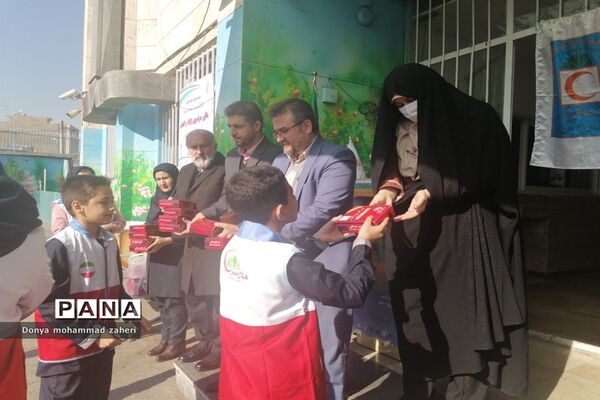 بیست و چهارمین دوره مانور زلزله و ایمنی در مدارس منطقه ۲ شهر تهران