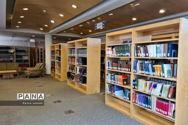 حضور دانش‌آموزان فرهنگ دختران منطقه ۱۳ در فرهنگستان زبان و ادب فارسی