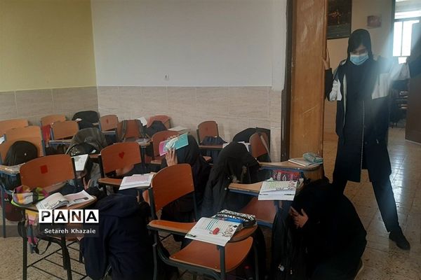 بیست و چهارمین مانور سراسری زلزله و ایمنی در دبیرستان یاس  