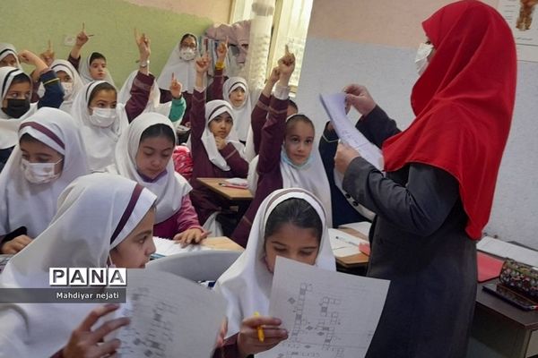 جشن میلاد حضرت زینب کبری در دبستان حضرت زهرا(س) یک  رودهن