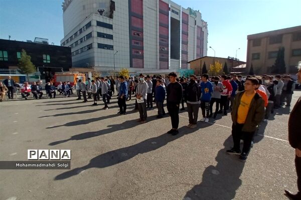 بیست و چهارمین مانور زلزله همزمان با سراسر کشور در مدرسه البرز شهریار