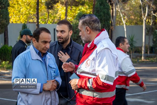 بیست و چهارمین مانور سراسری زلزله و ایمنی مدارس در اصفهان - 1