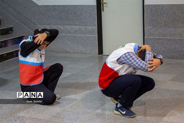 بیست و چهارمین مانور سراسری زلزله و ایمنی مدارس در اصفهان - 1