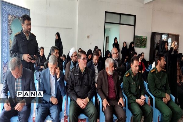رونمایی از کتاب «پرواز از دهلاویه» در ابرکوه