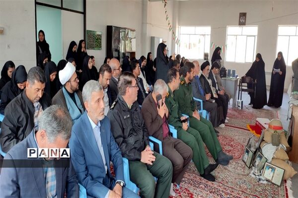 رونمایی از کتاب «پرواز از دهلاویه» در ابرکوه