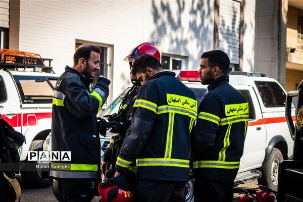 بیست و چهارمین مانور سراسری زلزله و ایمنی مدارس در اصفهان - 4