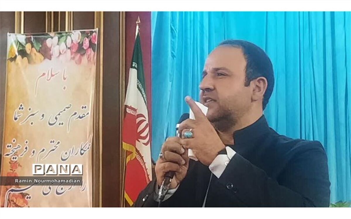 تربیت انسان، نقش پیامبرگونه‌ای است که بر عهده نیروهای پرورشی گذاشته شده است