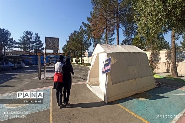 بیست و چهارمین مانور سراسری زلزله و ایمنی در مدارس دخترانه کاشمر