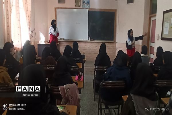 بیست و چهارمین مانور سراسری زلزله و ایمنی در مدارس دخترانه کاشمر