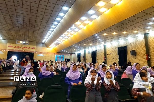 جشن ریحانه ویژه دانش‌آموزان ناحیه 3 شیراز
