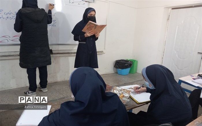 معلم باید نگاه متعالی نسبت به کار خود داشته باشد