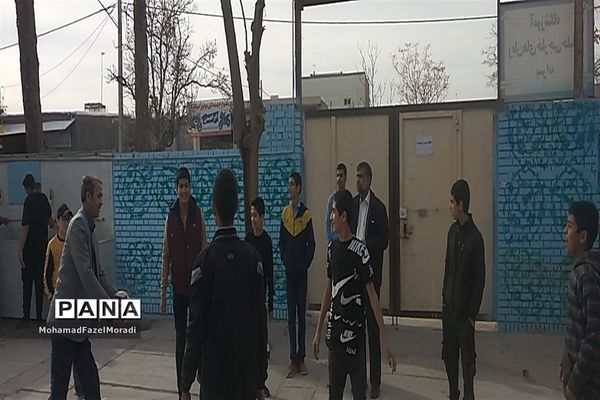 برگزاری اردوی درون مدرسه‌ای دبیرستان رئیس‌زاده خلیل‌آباد