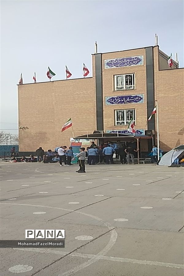 برگزاری اردوی درون مدرسه‌ای دبیرستان رئیس‌زاده خلیل‌آباد