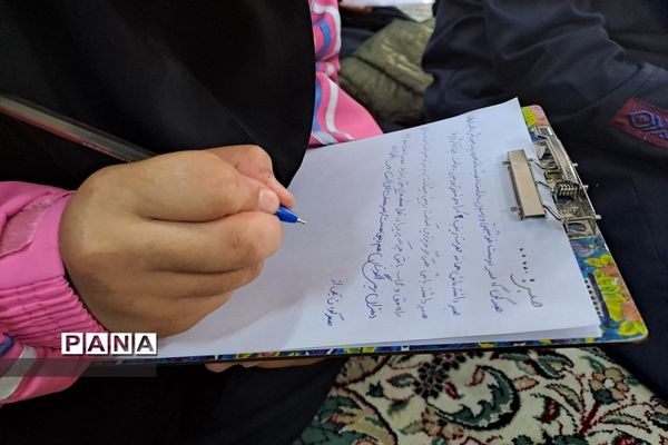 مراسم باشکوه ولادت حضرت زینب( س)  و روز پرستار در دبیرستان دخترانه سیزده آبان ناحیه یک کرج