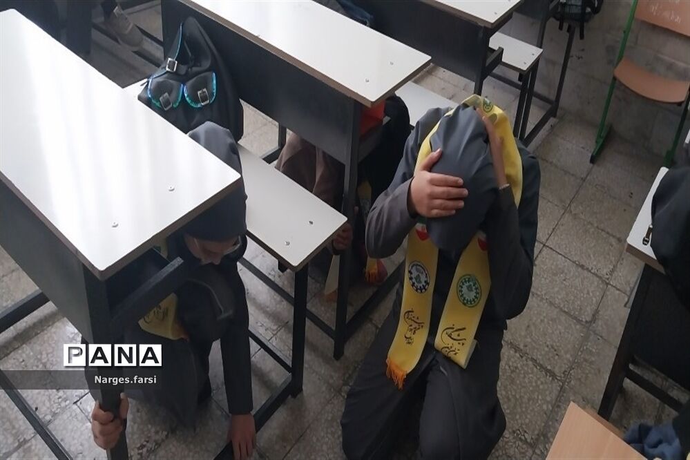 بیست و چهارمین مانور سراسری زلزله و ایمنی مدارس در شهرستان جعفرآباد قم-2
