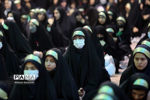 همایش دختران زینبی در حرم حضرت معصومه(س)-1